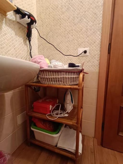 "Orchidea" Camera Privata Nell'Appartamento Condiviso كالياري المظهر الخارجي الصورة