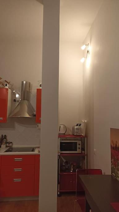 "Orchidea" Camera Privata Nell'Appartamento Condiviso كالياري المظهر الخارجي الصورة